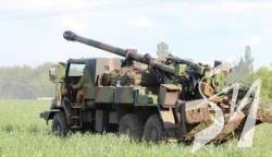 Франція розглядає можливість надання Україні нових гармат Caesar - Макрон